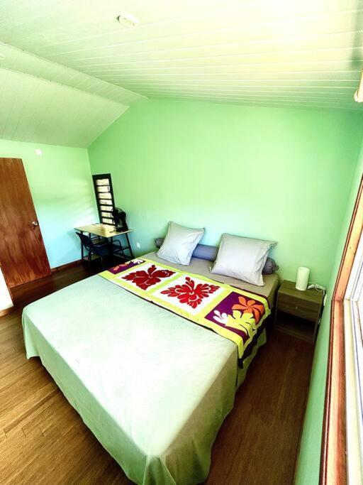 Mooz Lodge, The Local Discovery Afareaitu Εξωτερικό φωτογραφία